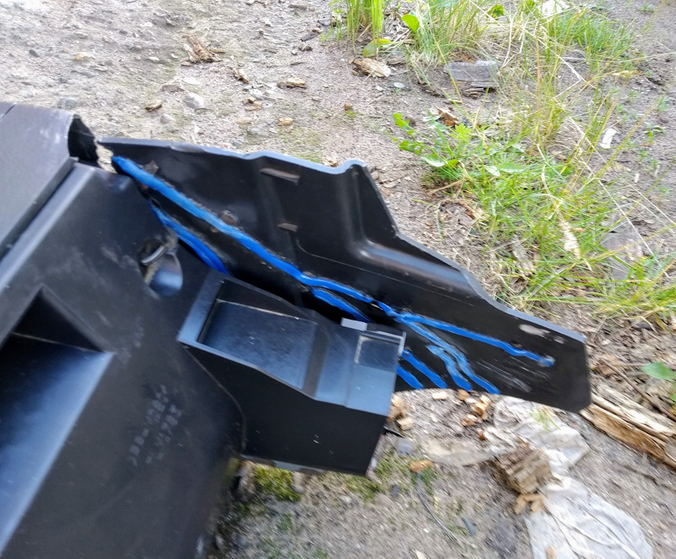 Мелкие работы — Toyota bB (QNC20), 1,5 л, 2009 года | запчасти | DRIVE2