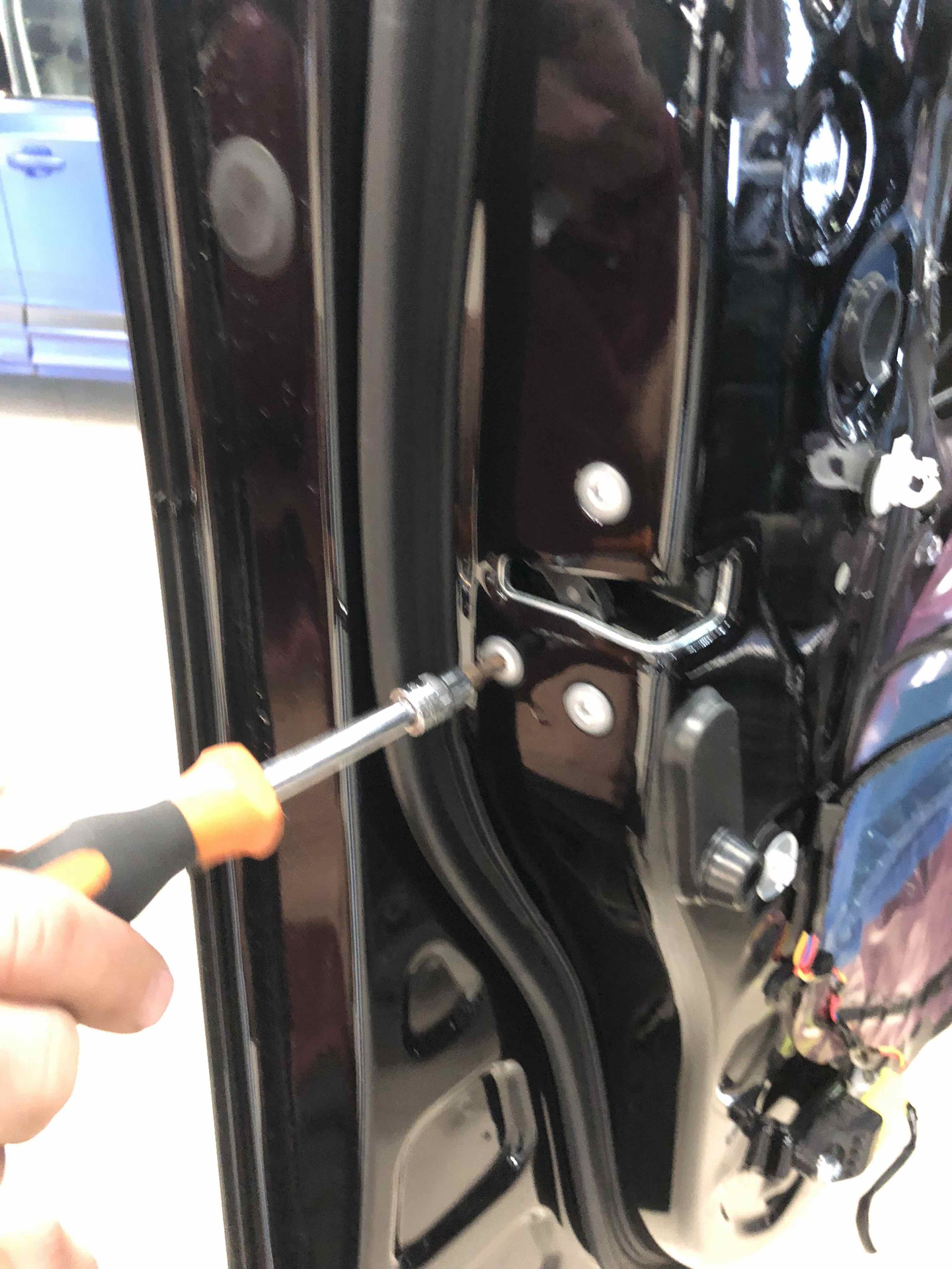 Доводчики ленд крузер 200. Доводчики дверей тойота ленд крузер 200. Доводчики для дверей автомобиля тойота ленд крузер 200. Доводчики дверей тойота ленд крузер 200. Smart gear доводчики дверей g-class.