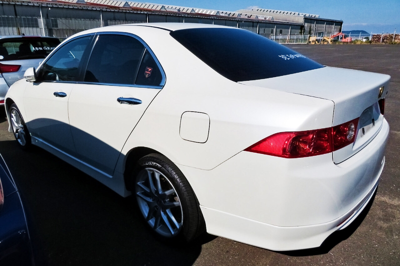 Honda accord cl 7. Honda Accord cl7 Mugen. Хонда Аккорд 7 cl9. Euro r cl7 Рестайлинг белый перламутр. Accord cl7 Weds sa60.