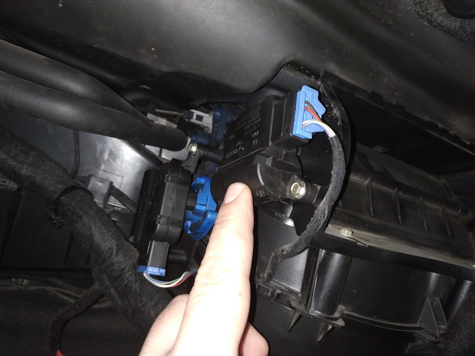 Фото в бортжурнале Audi A4 Avant (B6)