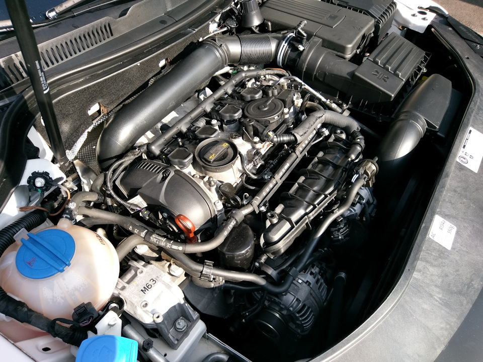 Volkswagen двигатели отзывы. CDAB 1.8 TSI. Двигатель CDAB 1.8 TSI. Пассат СС 1.8 TSI двигатель. Двигатель Пассат СС 1.8 турбо.