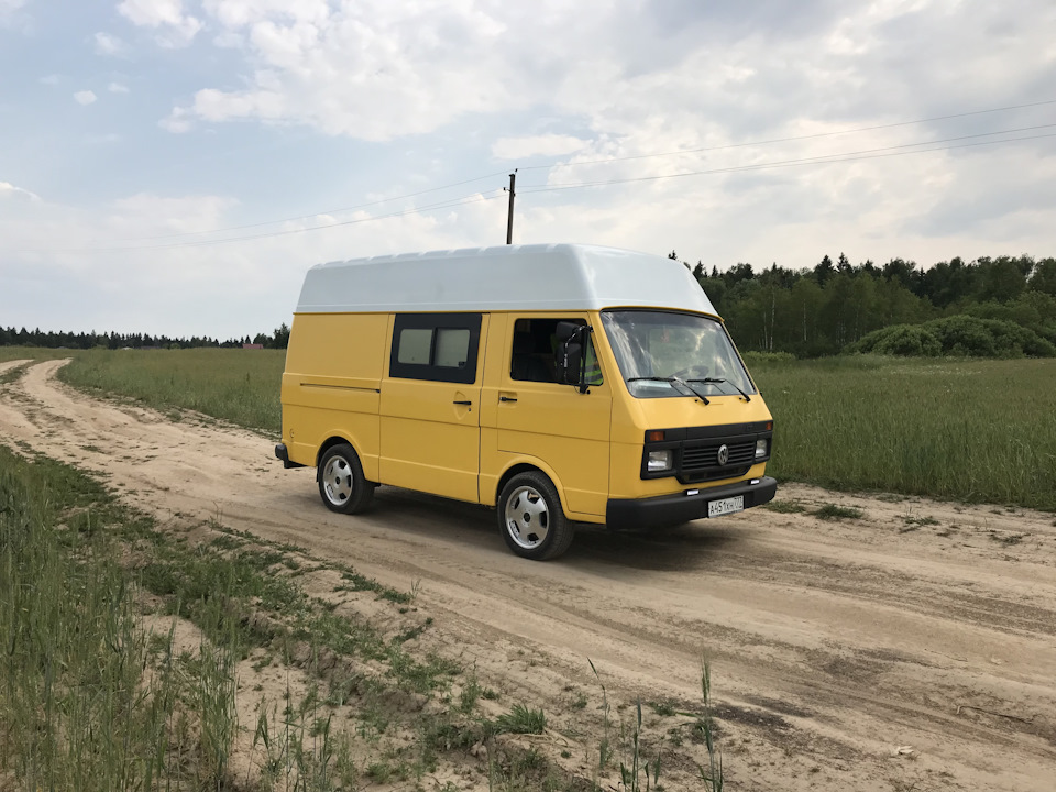 Knight lt28. Volkswagen lt lt (28/21) and girl