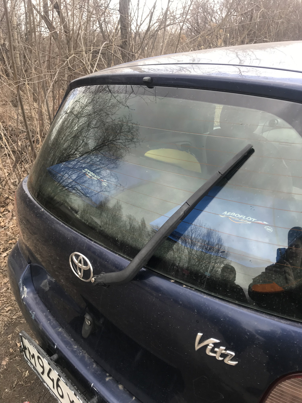 Как снять дворник витц Дворник двери багажника. - Toyota Vitz (10), 1 л, 1999 года своими руками DRIVE2