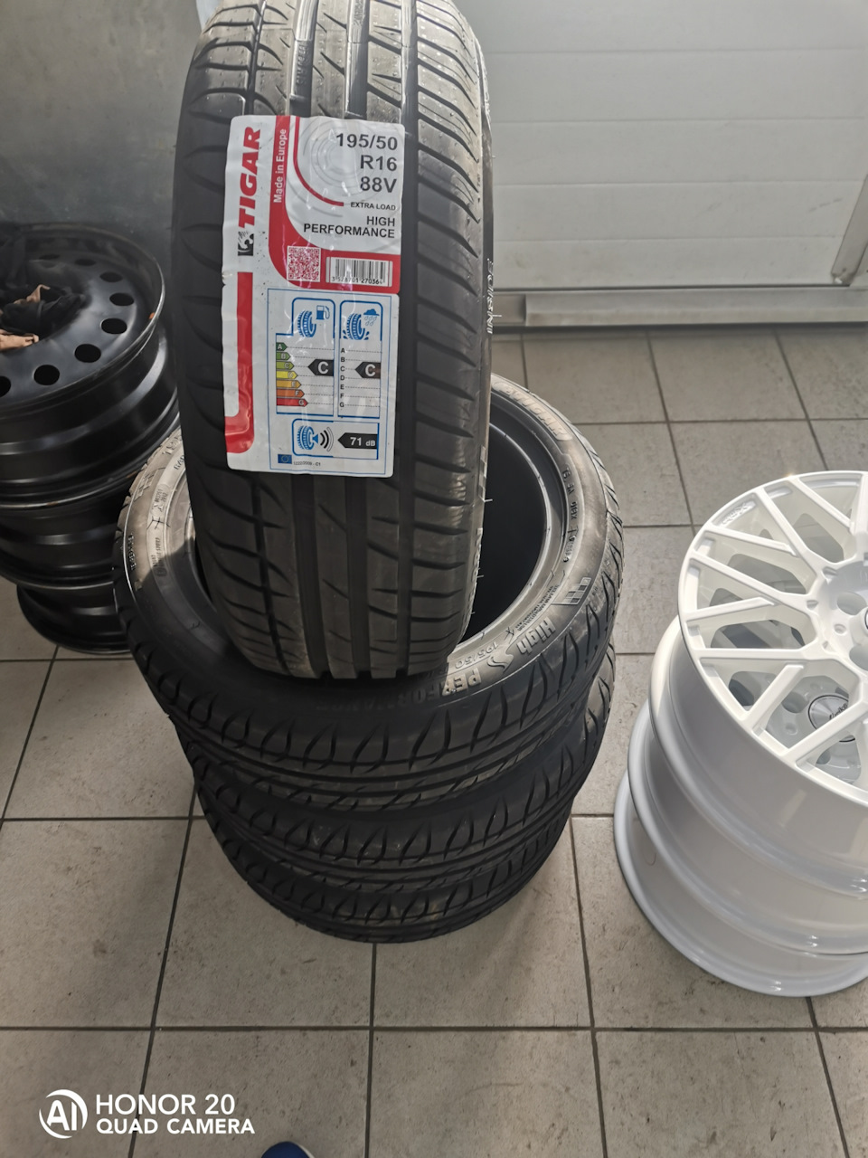 Лето — Lada Гранта (2G) FL, 1,6 л, 2019 года | шины | DRIVE2