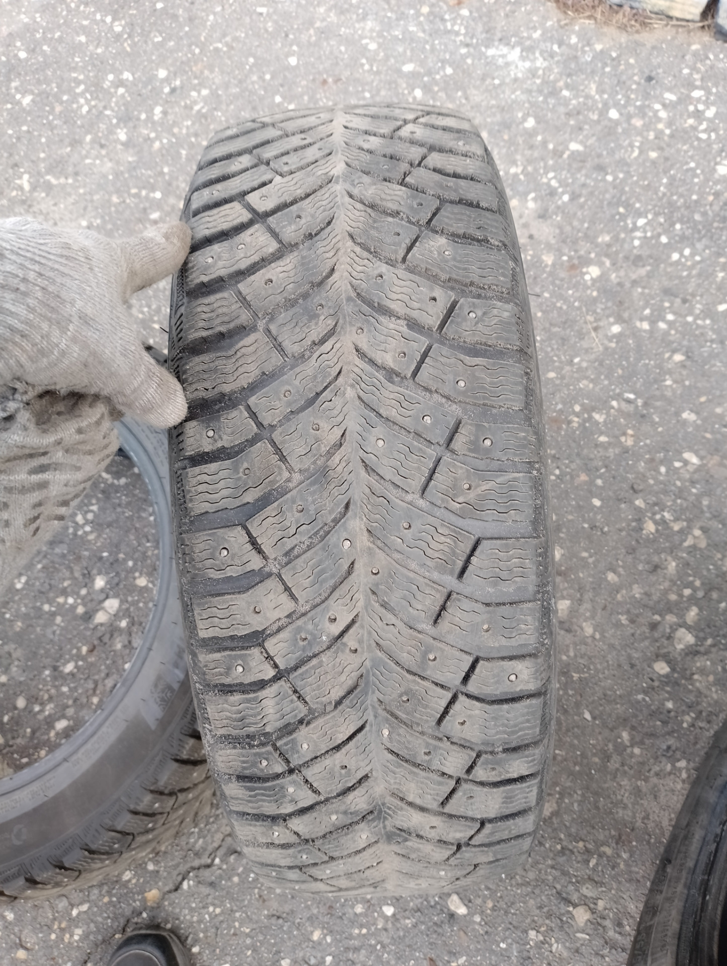 Дошипун😄 — Volvo S60 (1G), 2,4 л, 2006 года | шины | DRIVE2