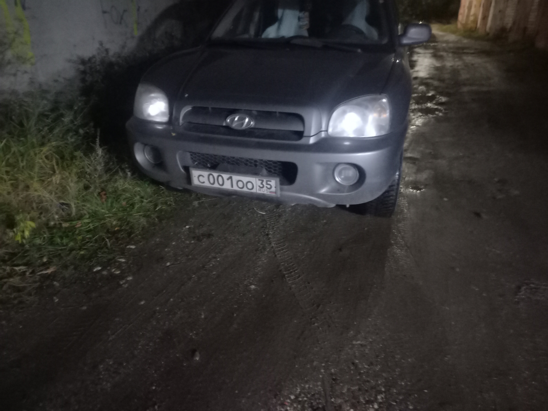 Не тухнут фары санта фе классик при выключении — Hyundai Santa Fe (1G ...