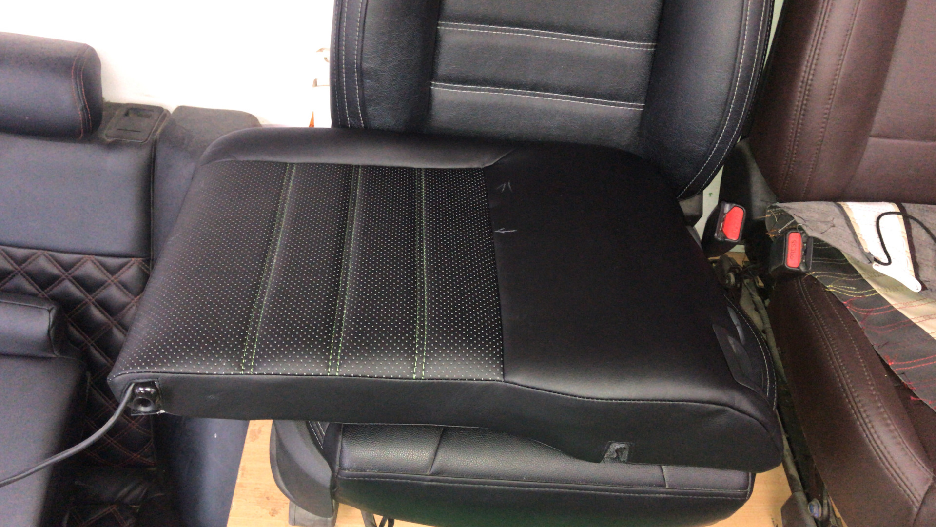 Каркасные чехлы на сидения — Skoda Octavia A5 Mk2, 1,8 л, 2011 года ...