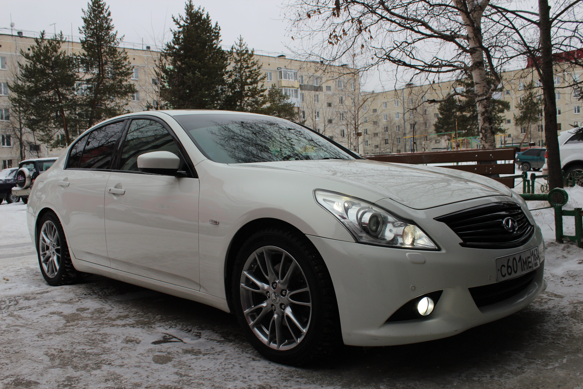 Е 19. Infiniti g25 r18. Enkei Infiniti g25. Инфинити g25 на дисках. Диски Инфинити g25 r18.