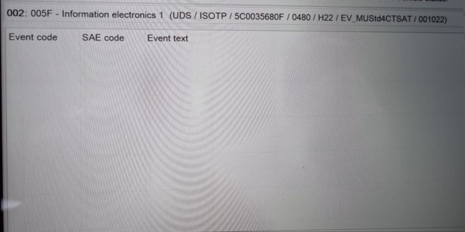 Фото в бортжурнале Volkswagen Tiguan (1G). Запчасти на фото: 5C0035680F