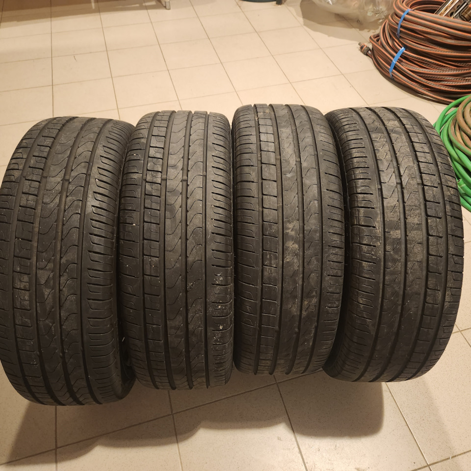 Шины летние Pirelli 225/45 R19, литые диски Original 7Jx19 ET40 5x114,3 ...