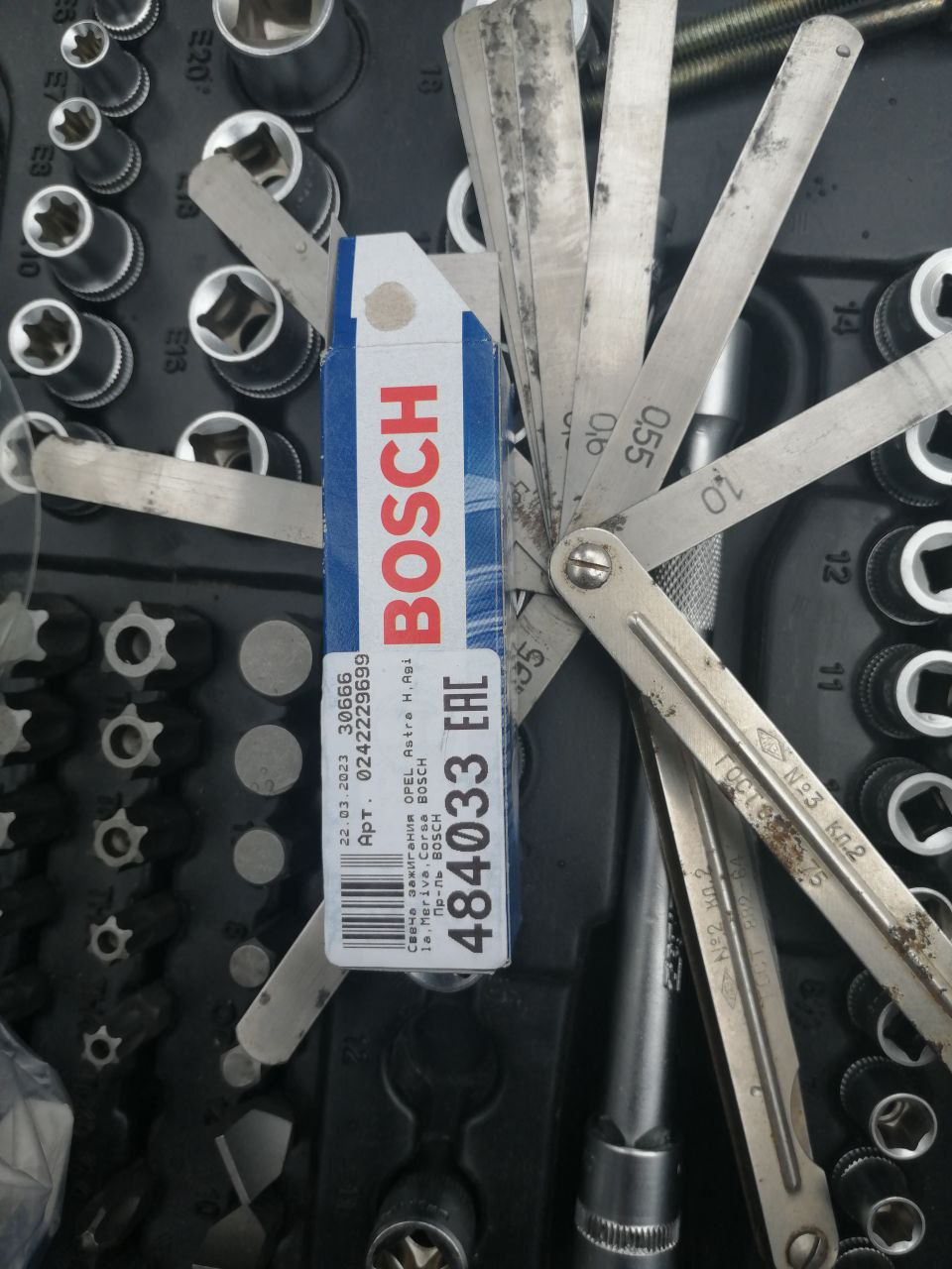 Фото в бортжурнале Opel Astra J. Запчасти на фото: Q4190, B8105