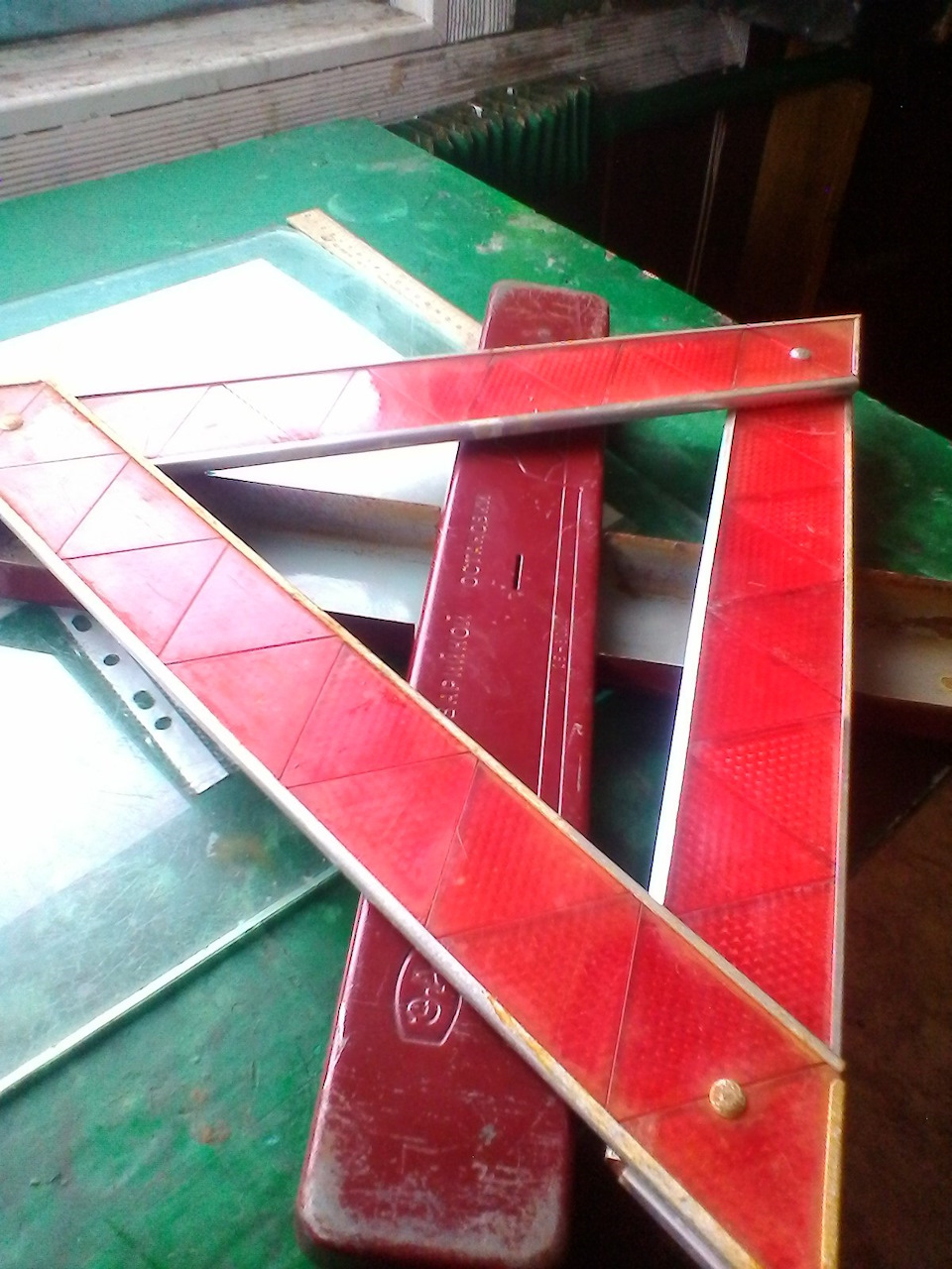 Знак аварийной остановки . — Москвич 2140, 1,8 л, 1981 года ...