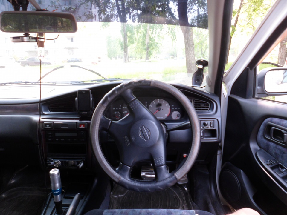 Песочница Nissan Bluebird