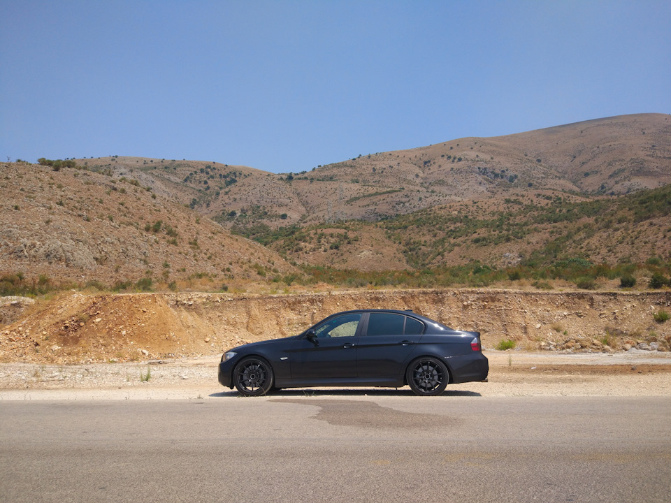 Где то между Грецией и Албанией — BMW 3 series (E90)