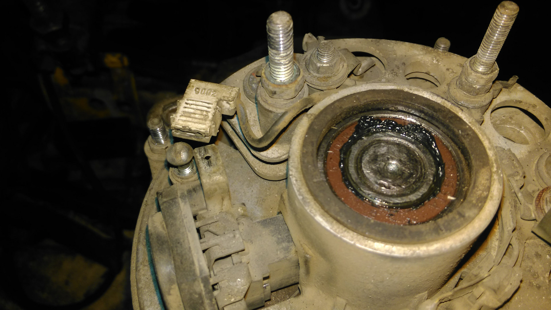 Еще один диод в генератор) …или как я поднял вольтаж генератора за 15 ...