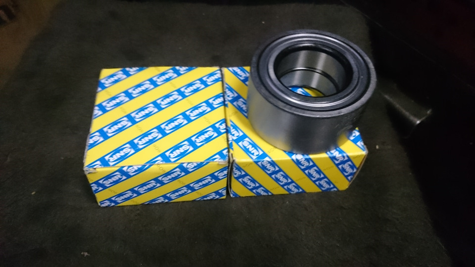 Подшипники ступицы (передние) — Audi 80 (B4), 2,6 л, 1991 года | своими ...