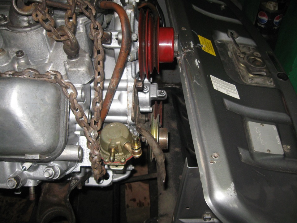 электро моторчик из батарейки и магнита. двигатель за 15 минут. двигатель 1. двигатель за 15 минут. моторчик батарейка проволока магнит.