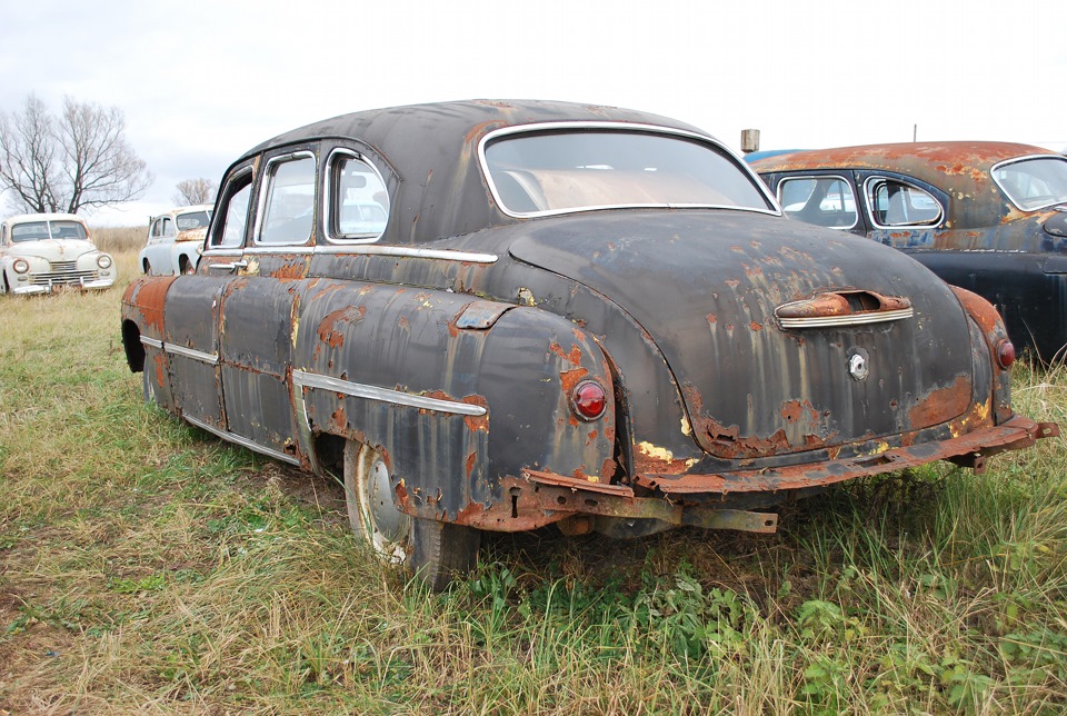 Музей "Авто — СССР " в Черноусово — Чайки, Зим, Раф. Часть 8 — Renault ...