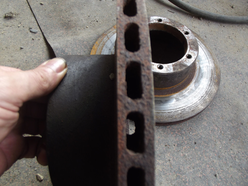 Замена тормозных дисков, колодок и шлангов передних колес — ГАЗ Газель ...