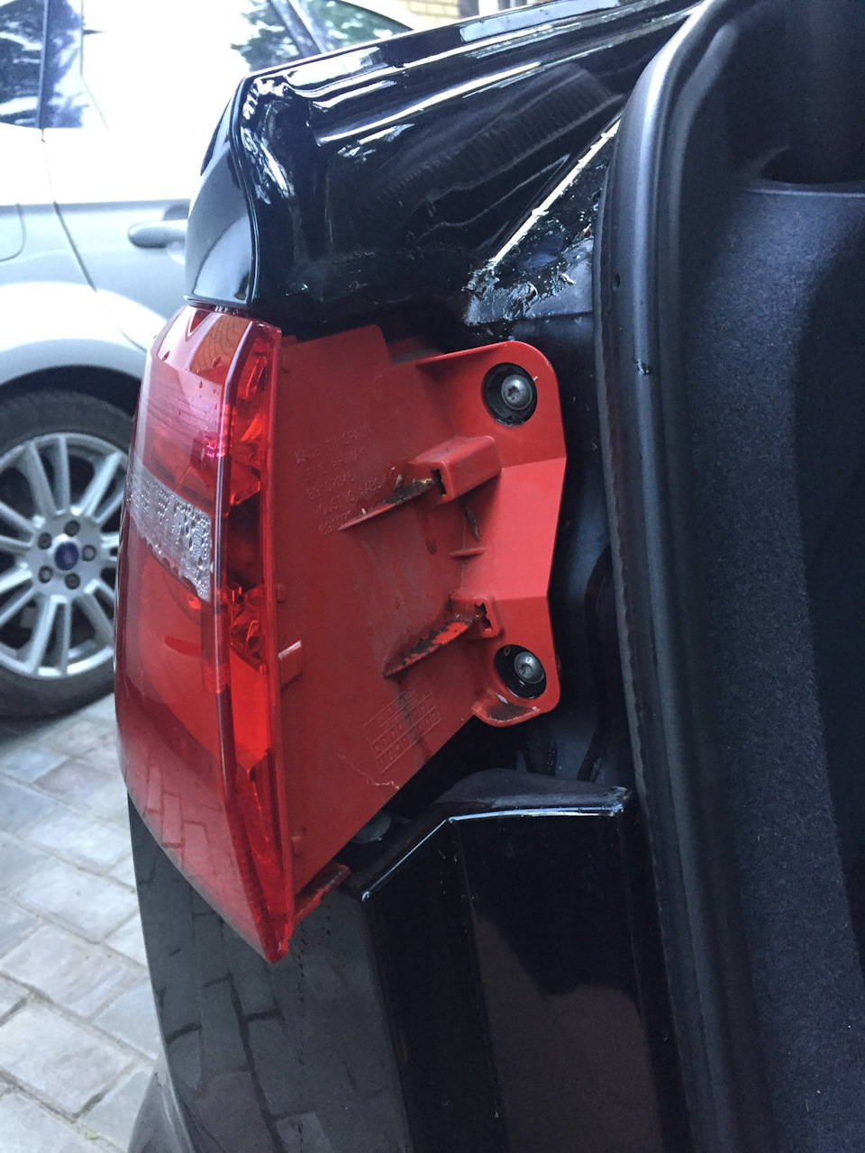 Потеет задний фонарь — Audi A6 (C7), 2 л, 2012 года | поломка | DRIVE2