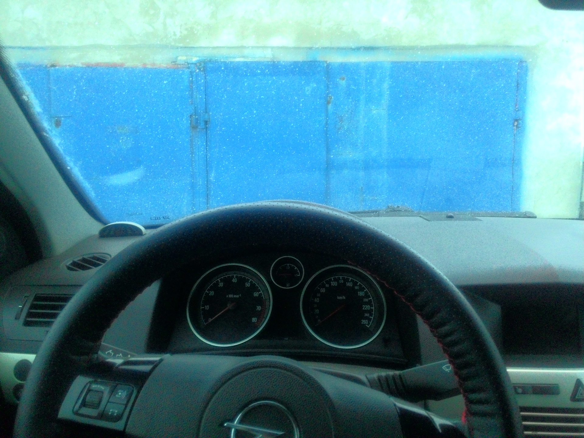 Замена прокладок теплообменника — Opel Astra H GTC, 1,6 л, 2008 года ...