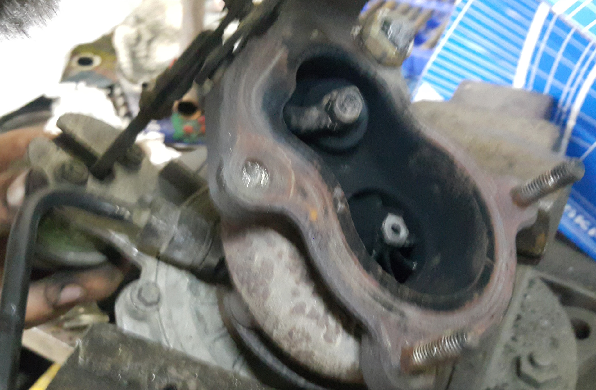 Замена масла с сюрпризом - Opel Vivaro (1G), 1,9 л, 2004 года плановое ТО DRIVE2