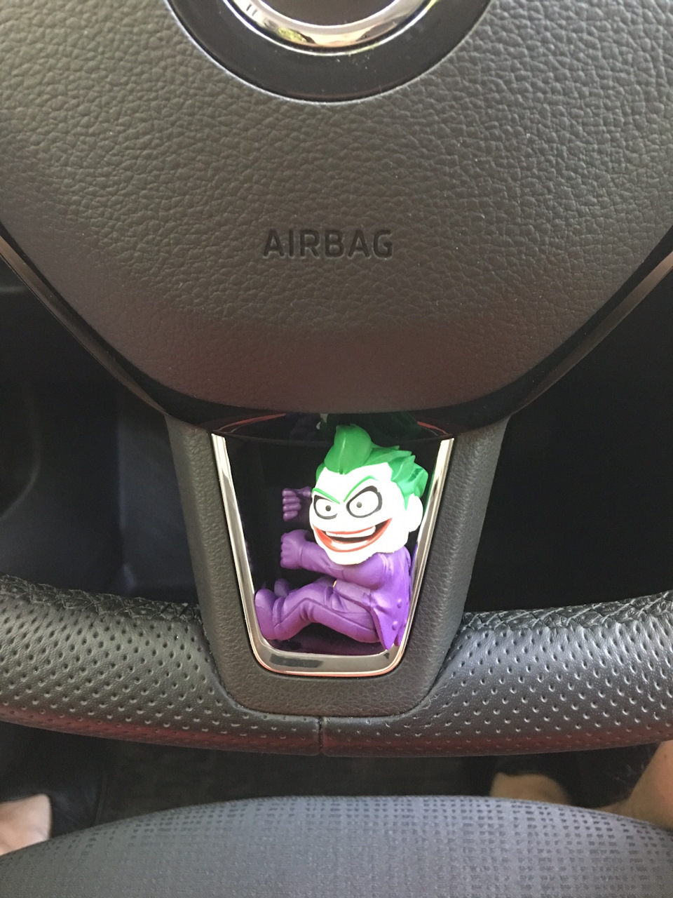 Символ — The Joker — Skoda Octavia A7 Mk3, 1,4 л, 2015 года | аксессуары |  DRIVE2