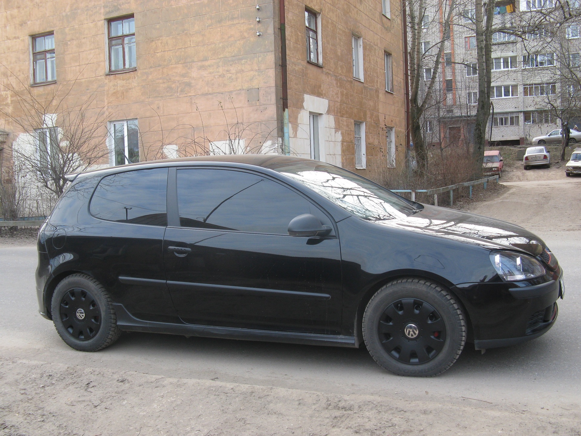 Готовь колпаки летом!.. — Volkswagen Golf Mk5, 1,4 л, 2007 года | тюнинг |  DRIVE2