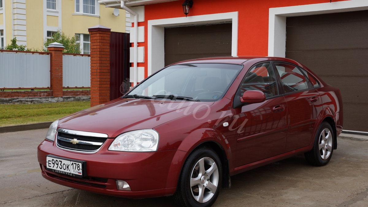 Chevrolet Lacetti Red