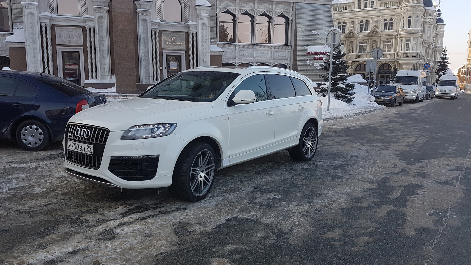 Audi q7 пневмоподвеска. Ауди q7 на пневме. Адаптация пневмоподвески Ауди q7. Юрий Матвеев Санкт-Петербург drive2 Audi q7.