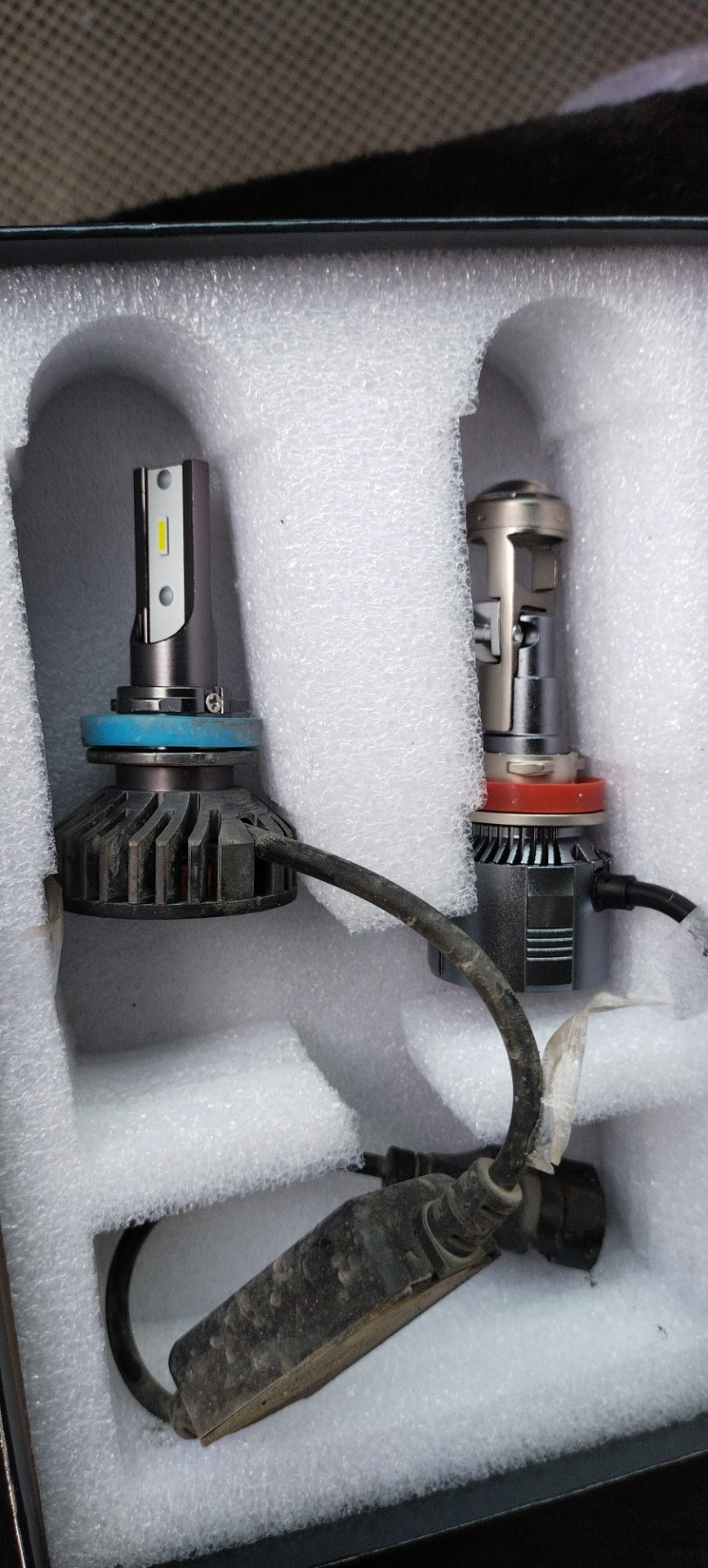 Замена Led ламп в противотуманках — Honda Elysion, 2,4 л, 2004 года ...