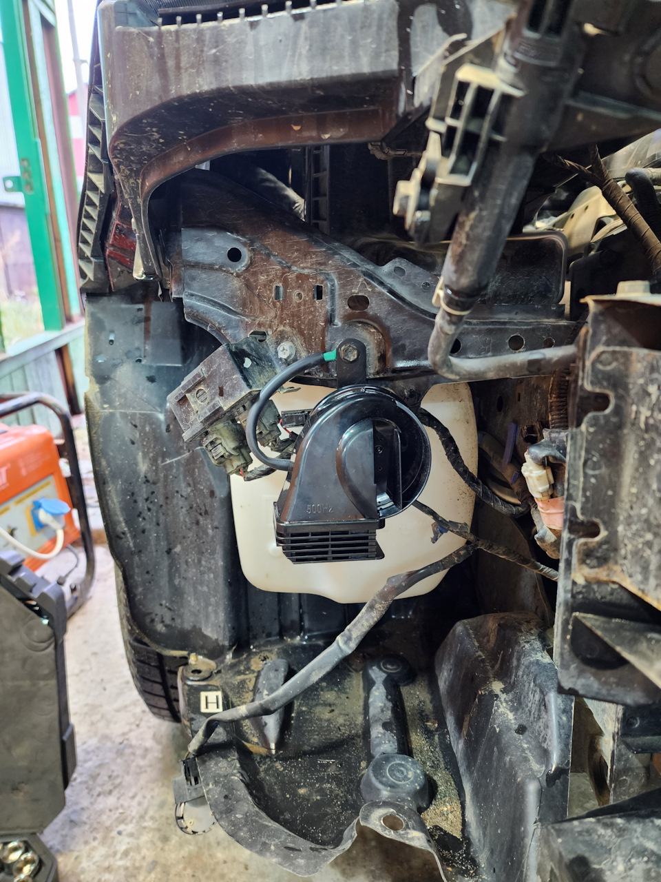 Замена клаксона на DUAL TRACK Sports Horn — Subaru Forester (SJ), 2 л ...