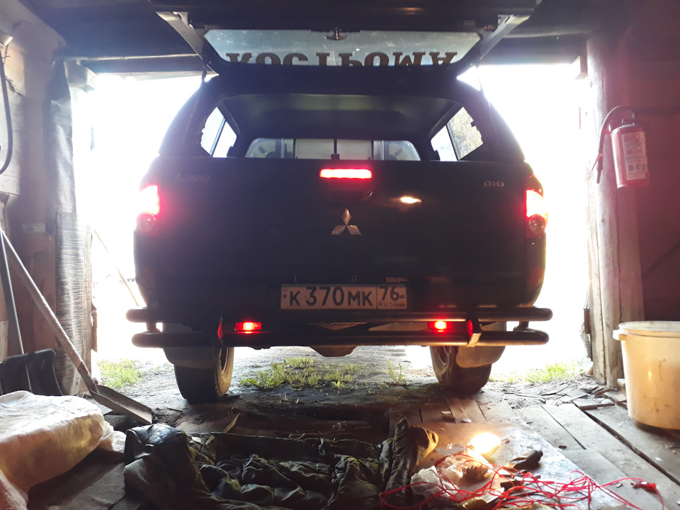 замутил повторители — Mitsubishi L200 (4G), 2,5 л, 2007 года | тюнинг ...
