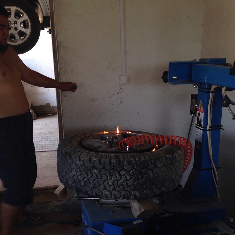 бензин-зажигалка…туши балон) — Toyota Land Cruiser 100