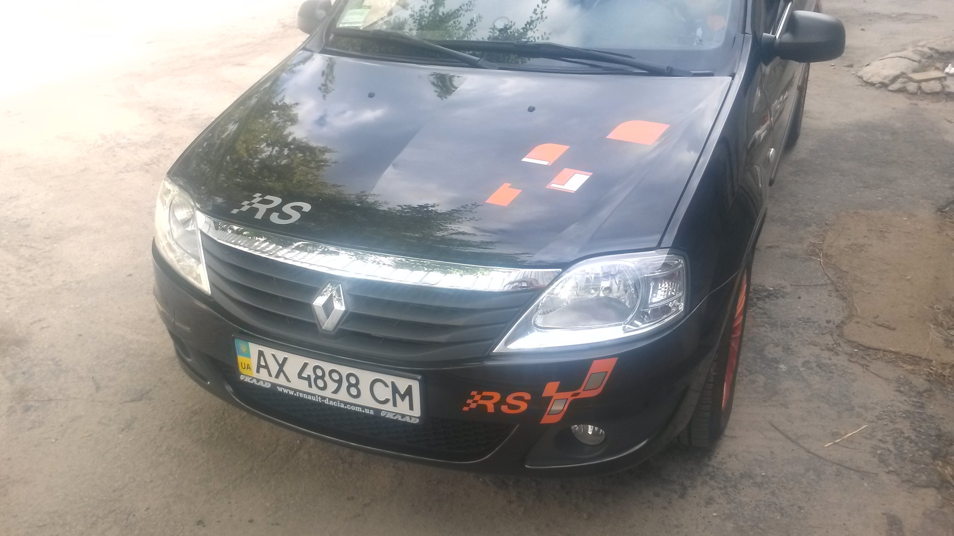 Renault Logan (1G) 1.6 бензиновый 2011 | Black Line. Зовут Джози на DRIVE2