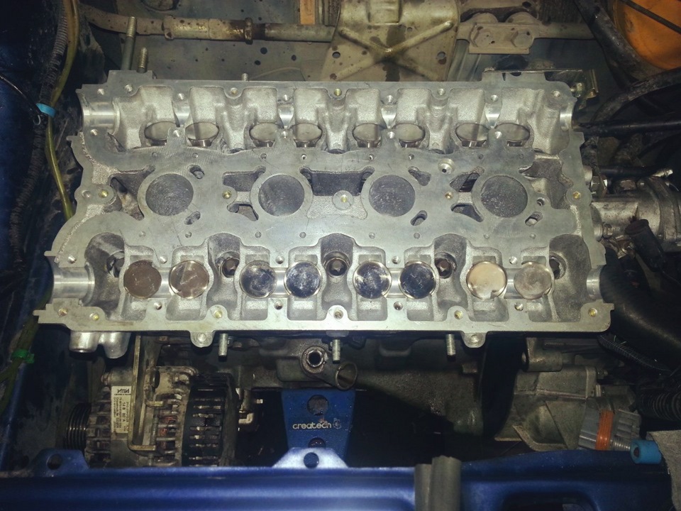Шестнадцать клапанов. 4g63 16 клапанный клапана. 8 Клапанный двигатель и 16 клапанный. Клапана 16 клап. Увеличенные клапана на ВАЗ 16 клапанов.