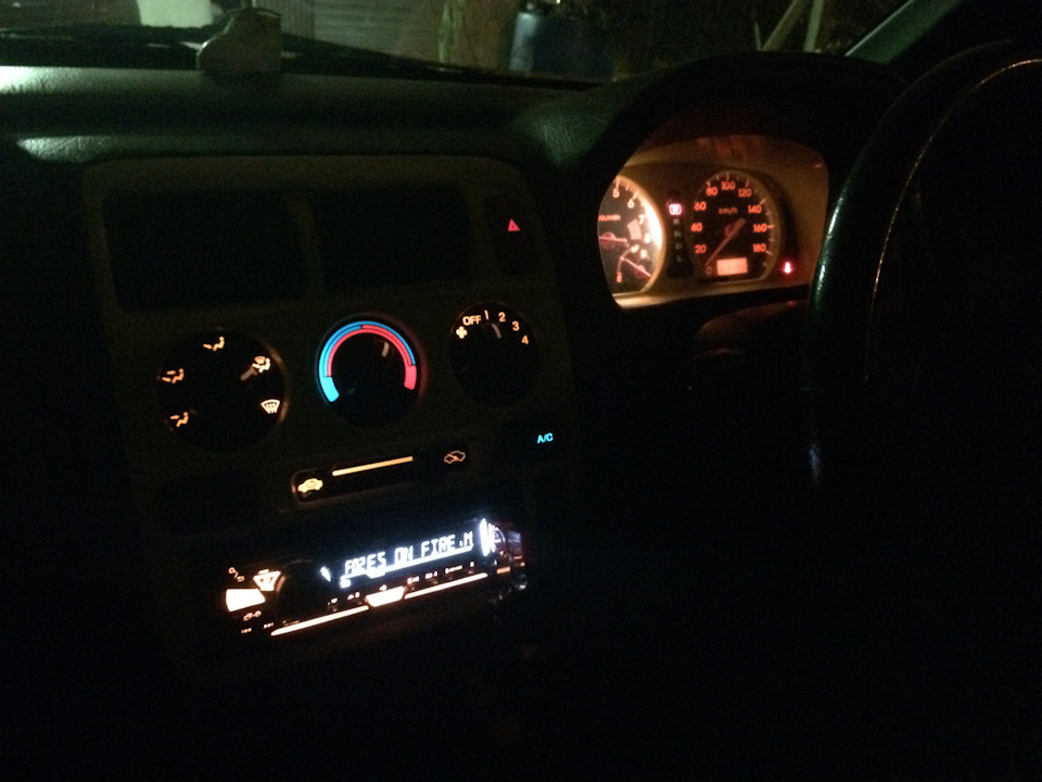 Замена автомагнитолы — Honda Logo, 1,3 л, 2000 года | автозвук | DRIVE2