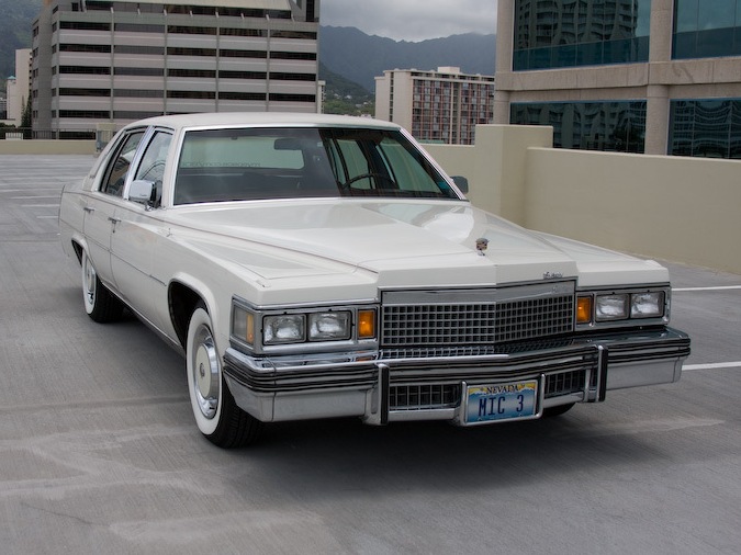 Кадиллак Brougham 1990