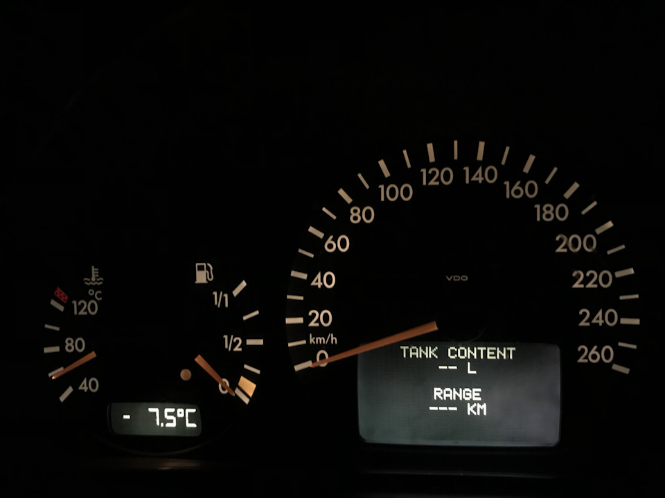 Перестало показывать уровень топлива — Mercedes-Benz E-class (W210), 2 ...