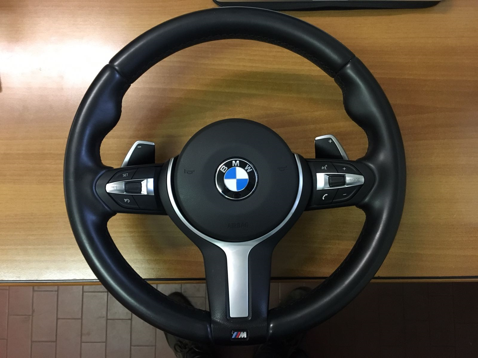 Рулевого bmw. М руль БМВ ф30. Руль БМВ ф30 спорт. Руль BMW f30 Sport. Спортивный руль БМВ f30.