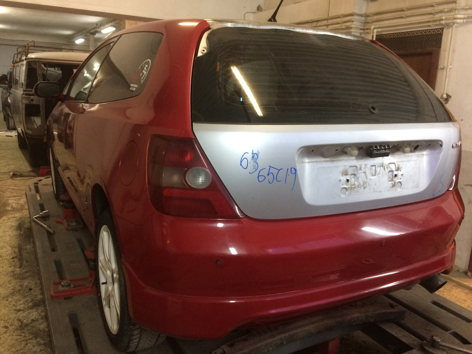 Фото в бортжурнале Honda Civic Type R (2G)