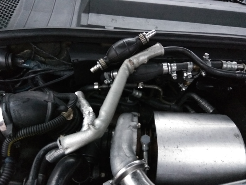 Заміна груші підкачки палива і удосконалення захисту піддона. Замена ...