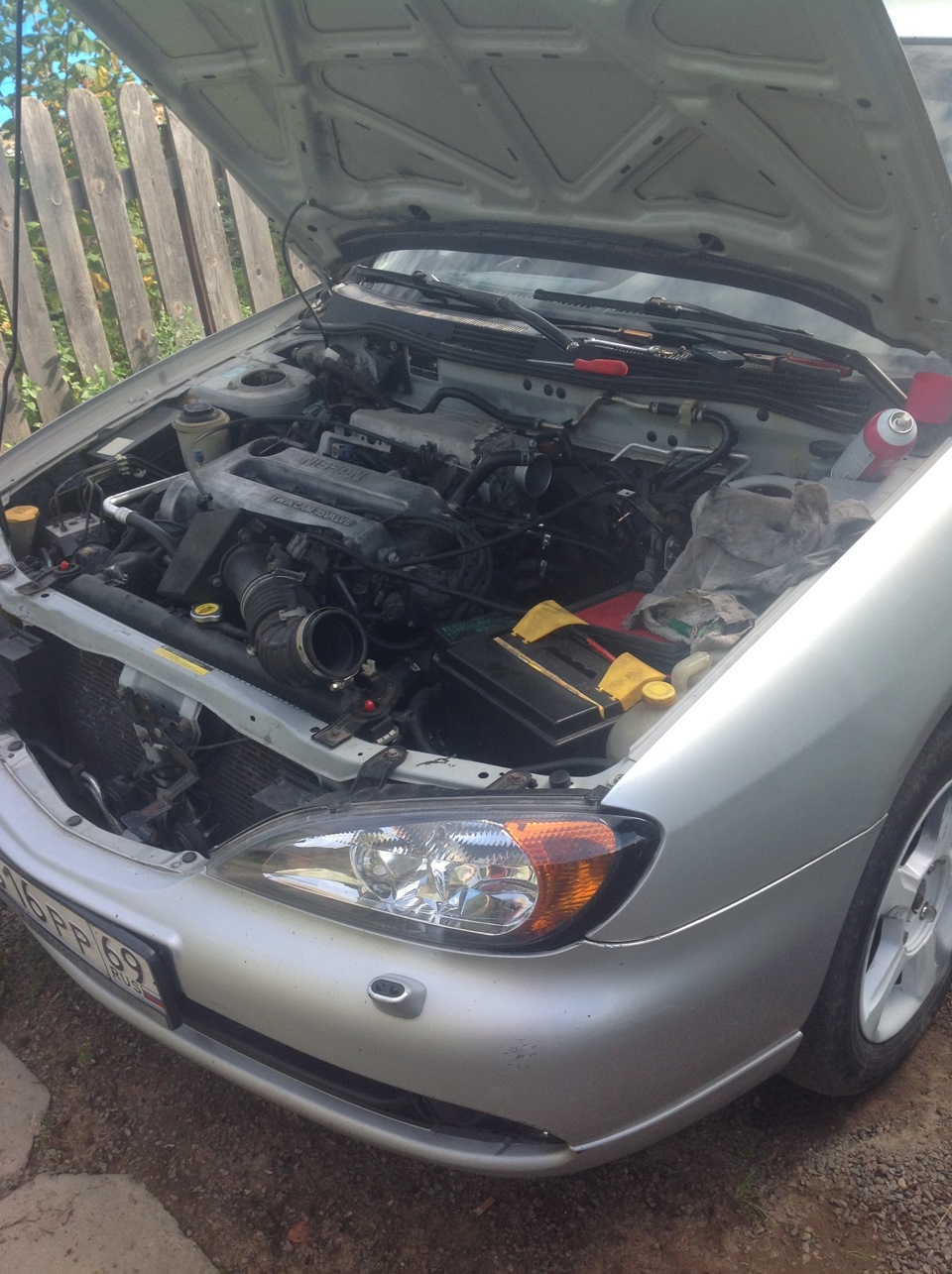 Чистка дросселя и датчика ХХ — Nissan Primera (P11-144), 2 л, 2001 года ...