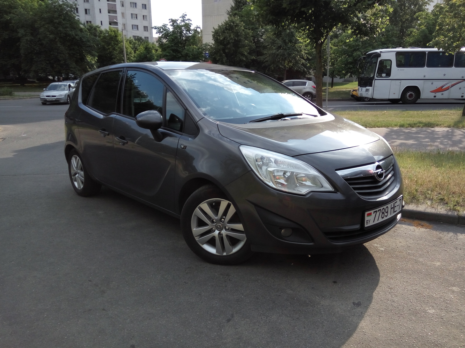 Мерива б. Опель мерива красный. Опель мерива. Опель мерива 2011. Opel meriva 2011.
