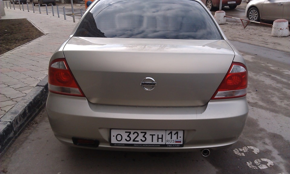 Ниссан альмера классик задний. Nissan Almera сзади.