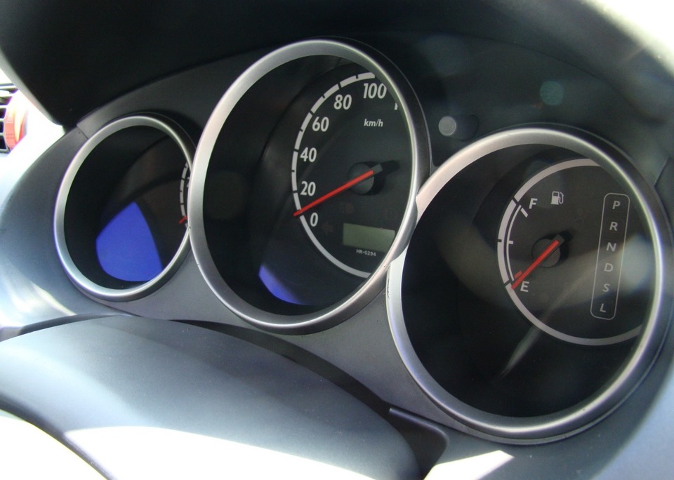 смена подсветки панели приборов - Honda Fit (1G), 1,5 л, 2001 года стайлинг DRIV