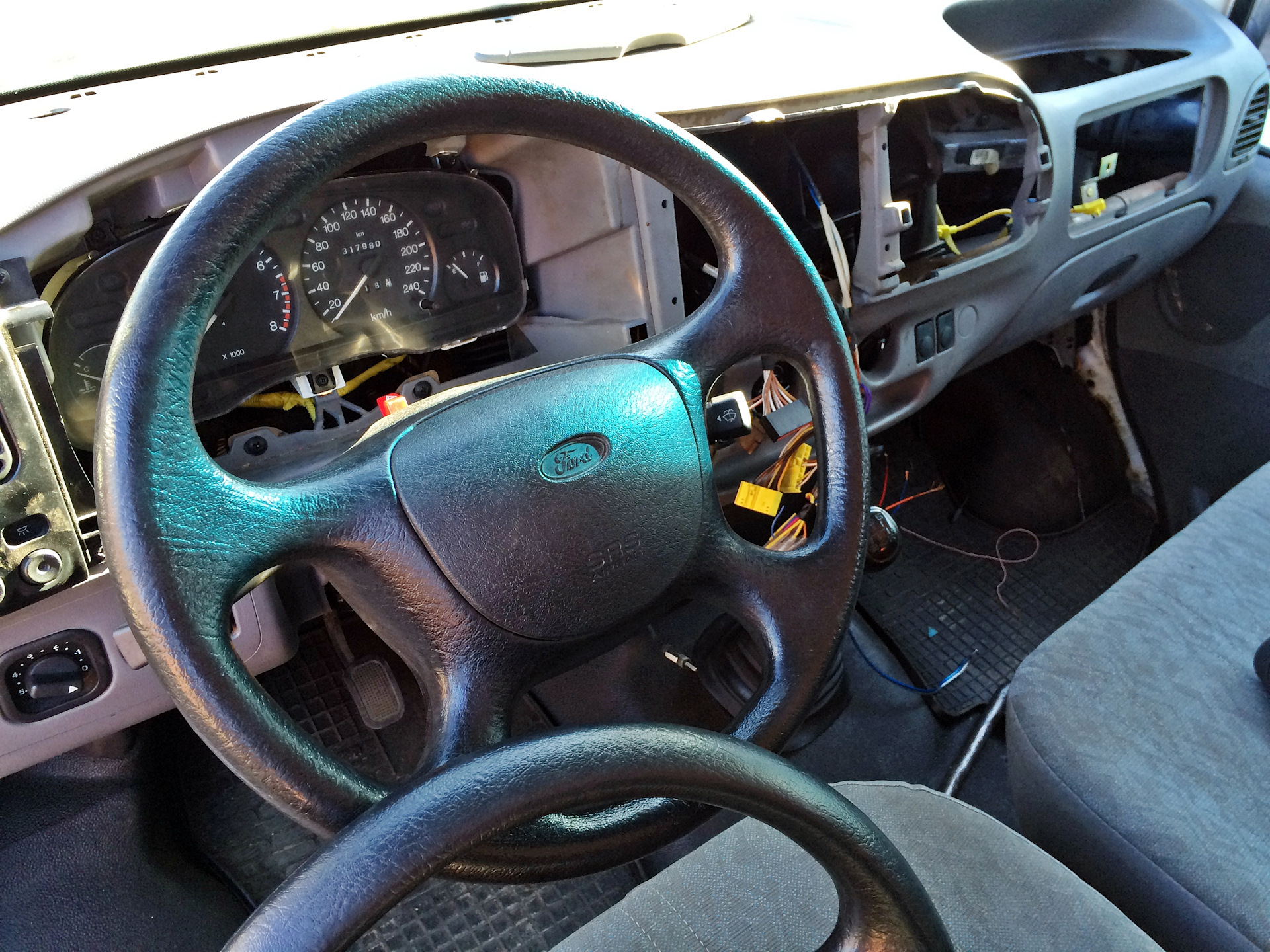 ford transit 1996 руль