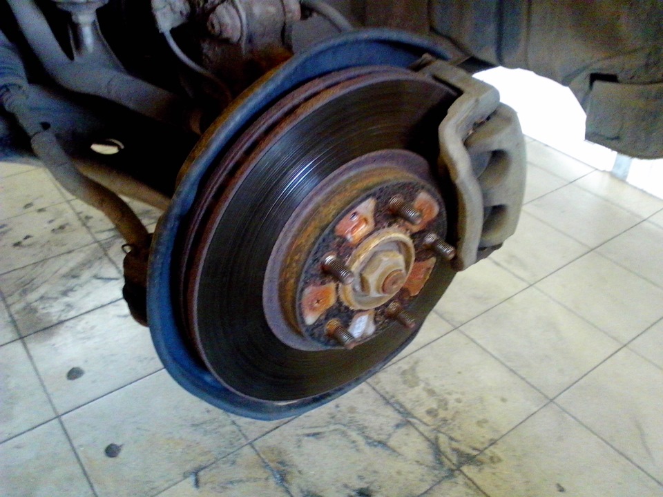 Проточка тормозных дисков без снятия — Mazda CX-7, 2,3 л, 2007 года ...