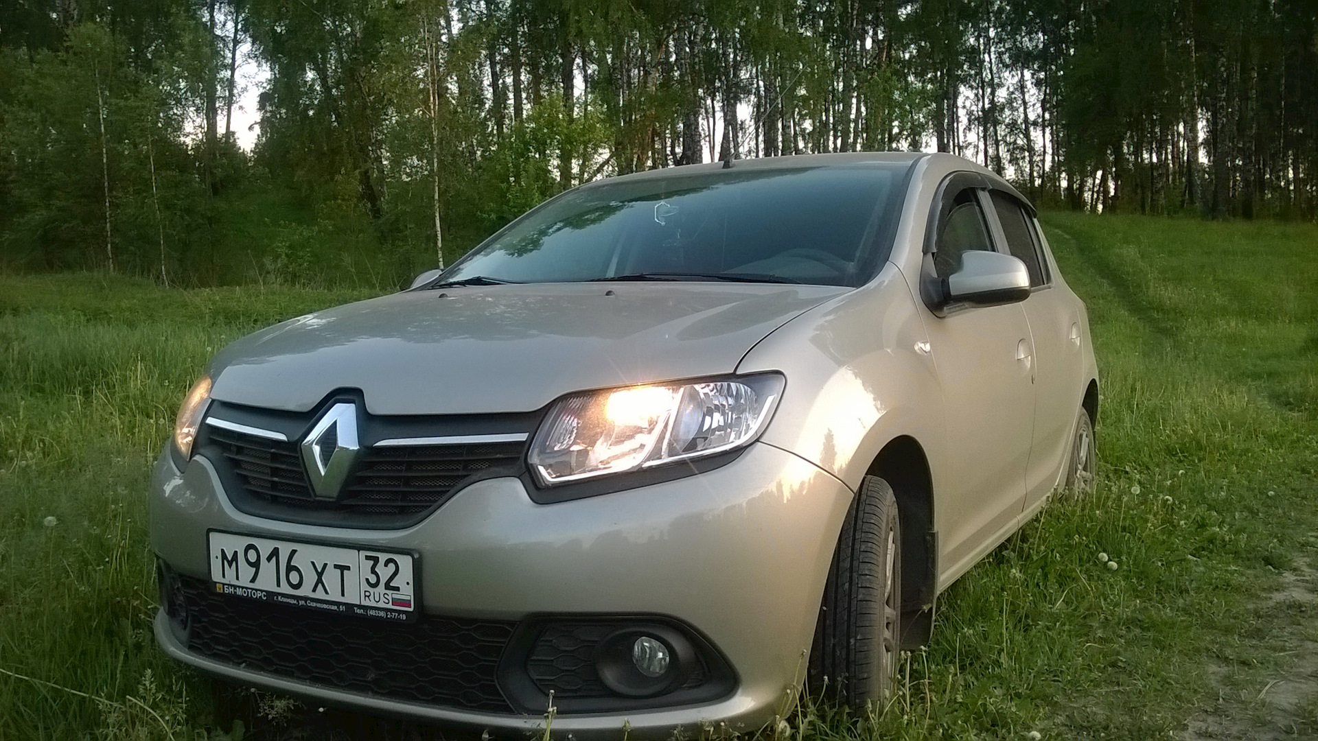 Renault Sandero 2G 1.6 бензиновый 2014 | 1.6 8 V на DRIVE2