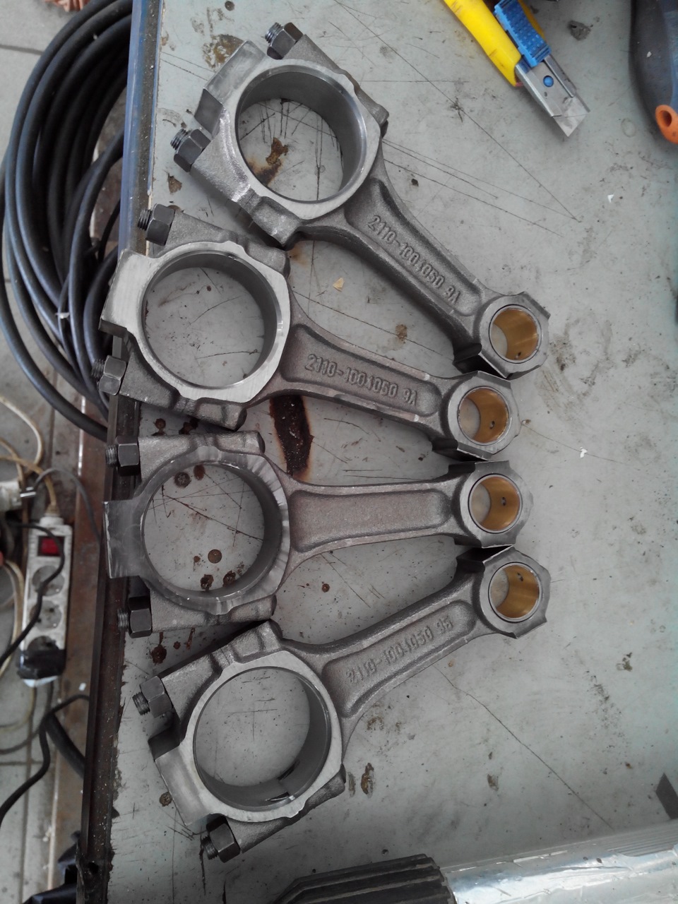 легкий тюнинг шатунов и почему нужно брать поршня с 1.6 — LADA 21099, 1 ...